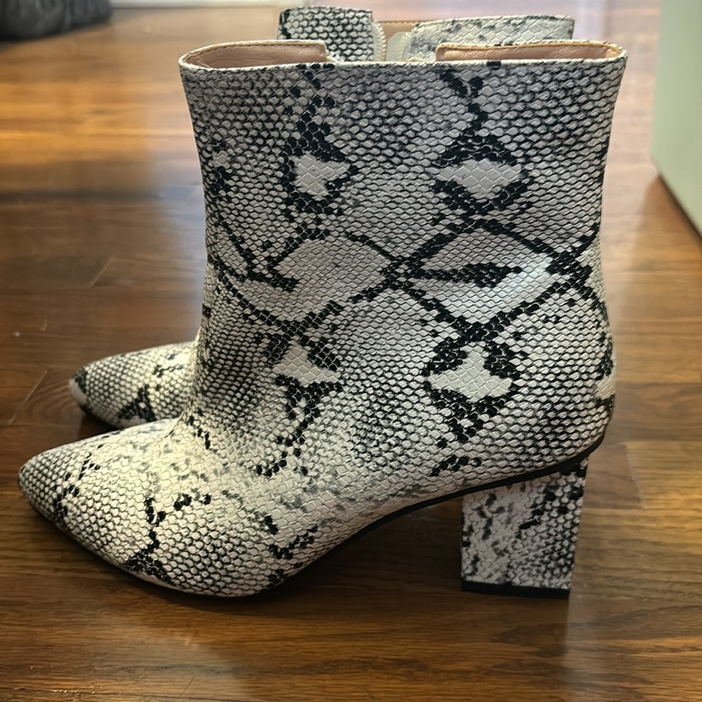 Zebra print booties - Picture 2 of 2